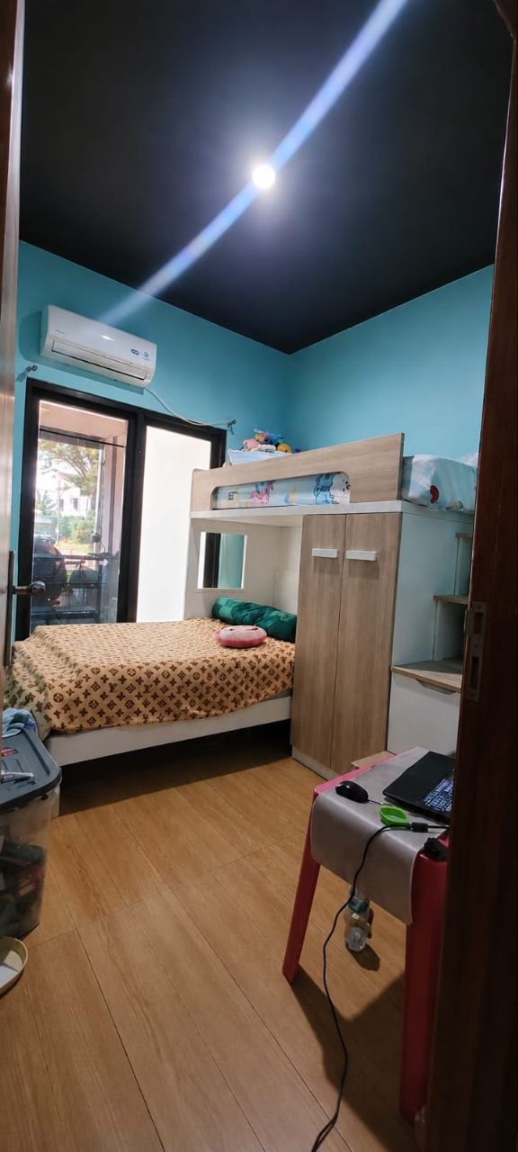 Perumahan Puri Surya Jaya, Cluster Sydney Garden, Gedangan, Sidoarjo — Foto 8