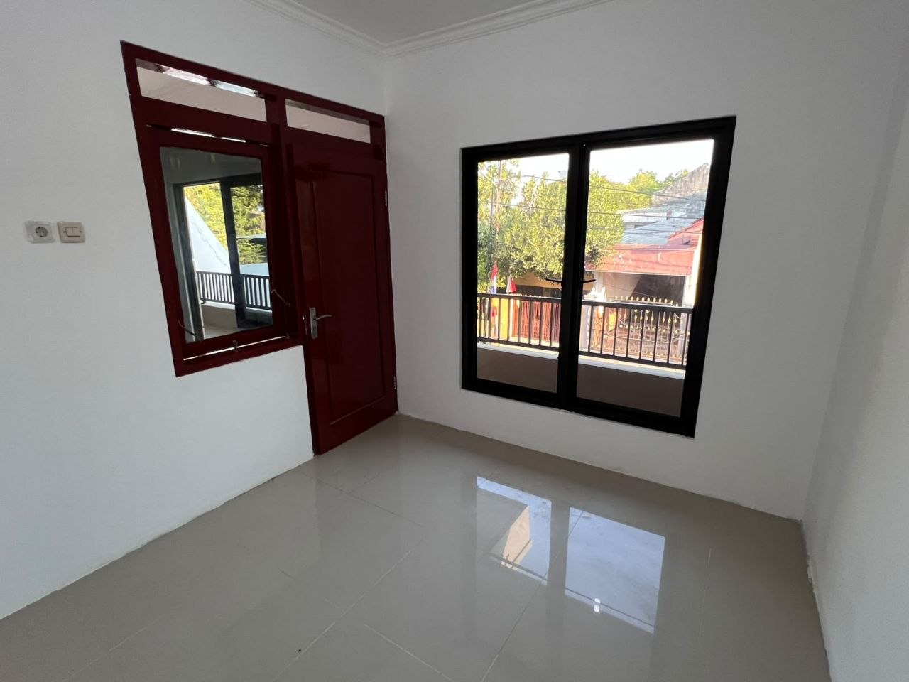 DIJUAL RUMAH MINIMALIS READY USE – RUNGKUT HARAPAN (Samping MERR) — Foto 5