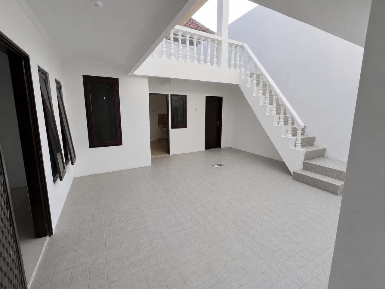 DIJUAL RUMAH MINIMALIS READY USE – RUNGKUT HARAPAN (Samping MERR) — Foto 7