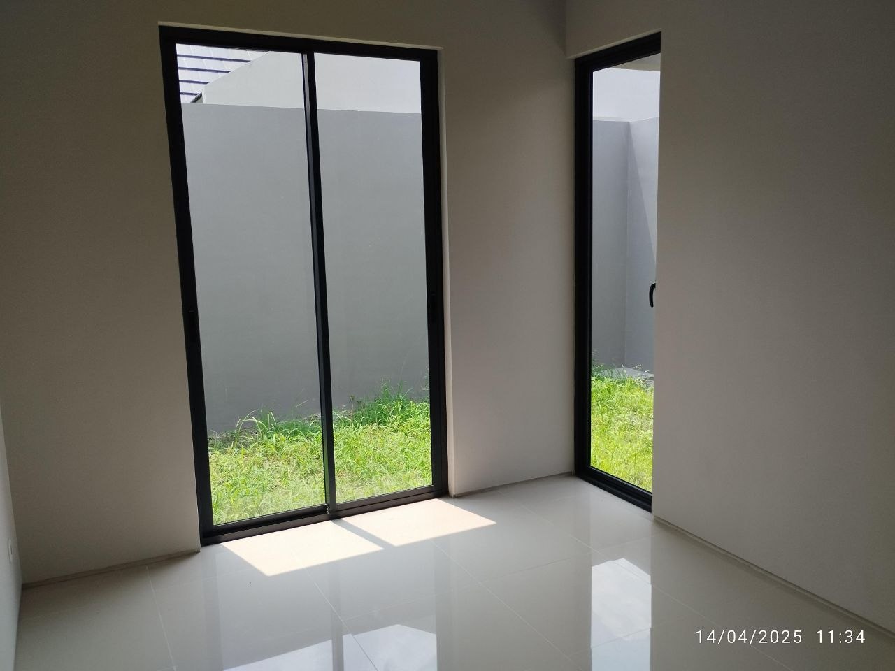 Perumahan Grand Sunrise, Cluster Eclipse, Menganti, Surabaya Barat — Foto 4