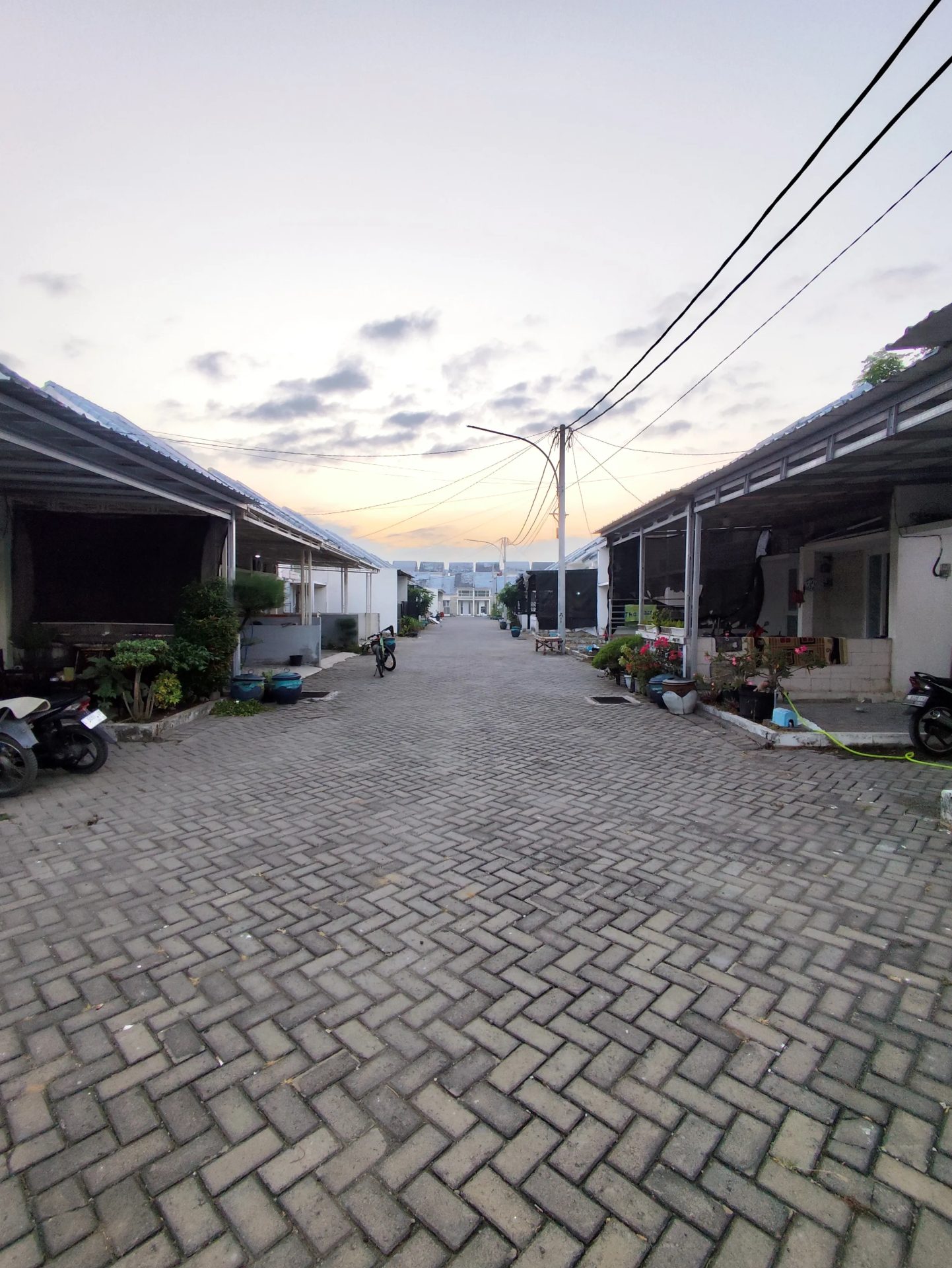 Jual / Take Over Rumah di Menganti — Full Furnish, Angsuran Flat — Foto 7