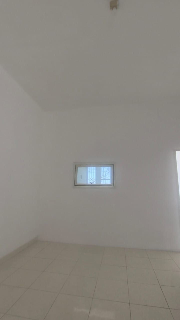 Ruko Pojok Green Mansion, Waru, Sidoarjo — Foto 4